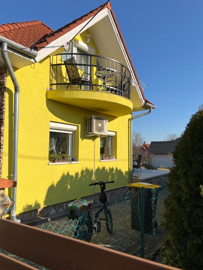 Ferienwohnung Csikos Apartman Gyenesdiás Exterior foto