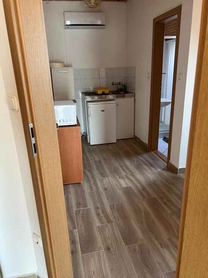 Ferienwohnung Csikos Apartman Gyenesdiás Exterior foto