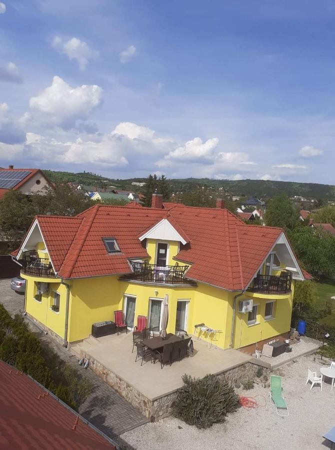 Ferienwohnung Csikos Apartman Gyenesdiás Exterior foto