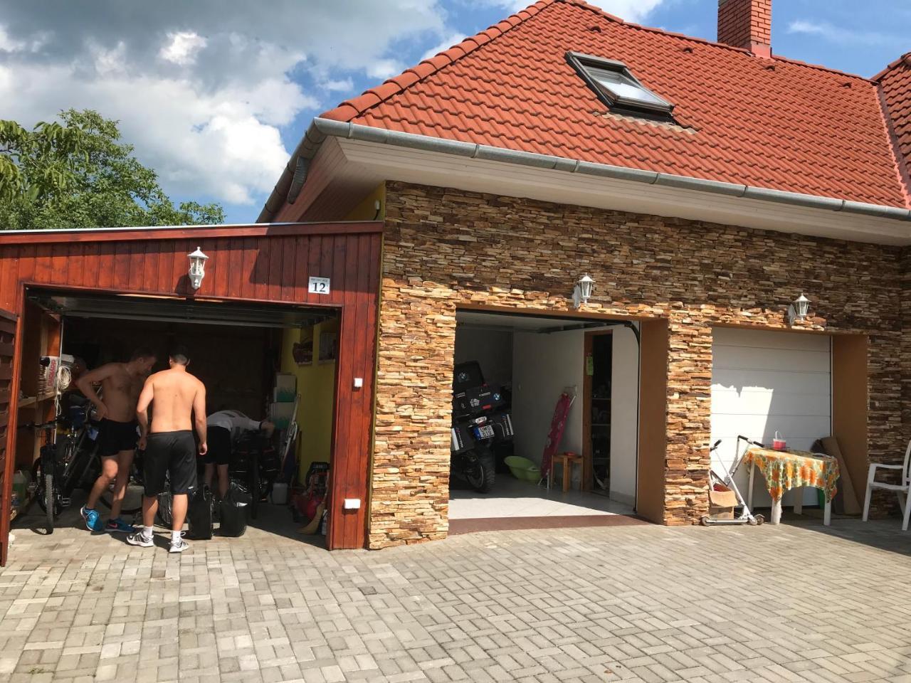 Ferienwohnung Csikos Apartman Gyenesdiás Exterior foto